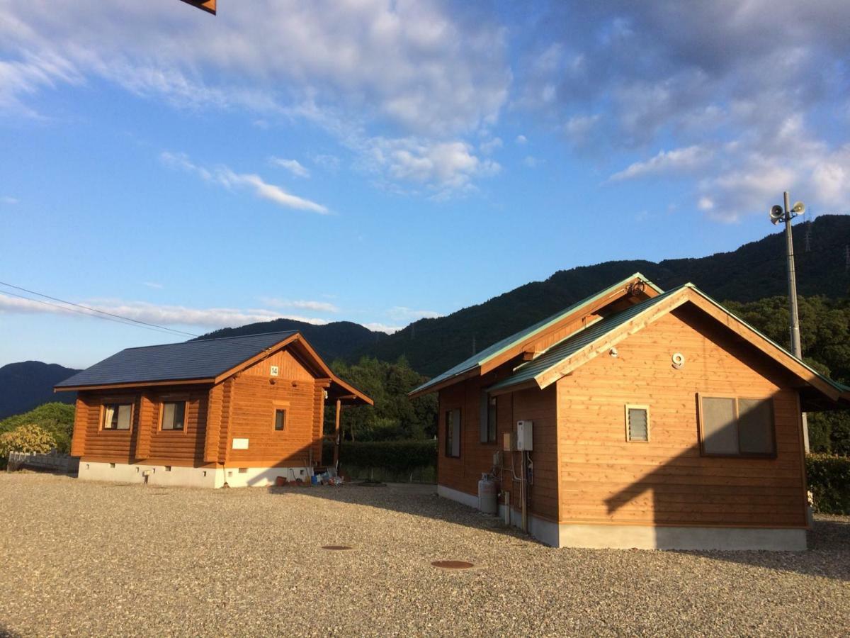 美濃田の淵キャンプ村 Hotel Higashimiyoshi Eksteriør billede